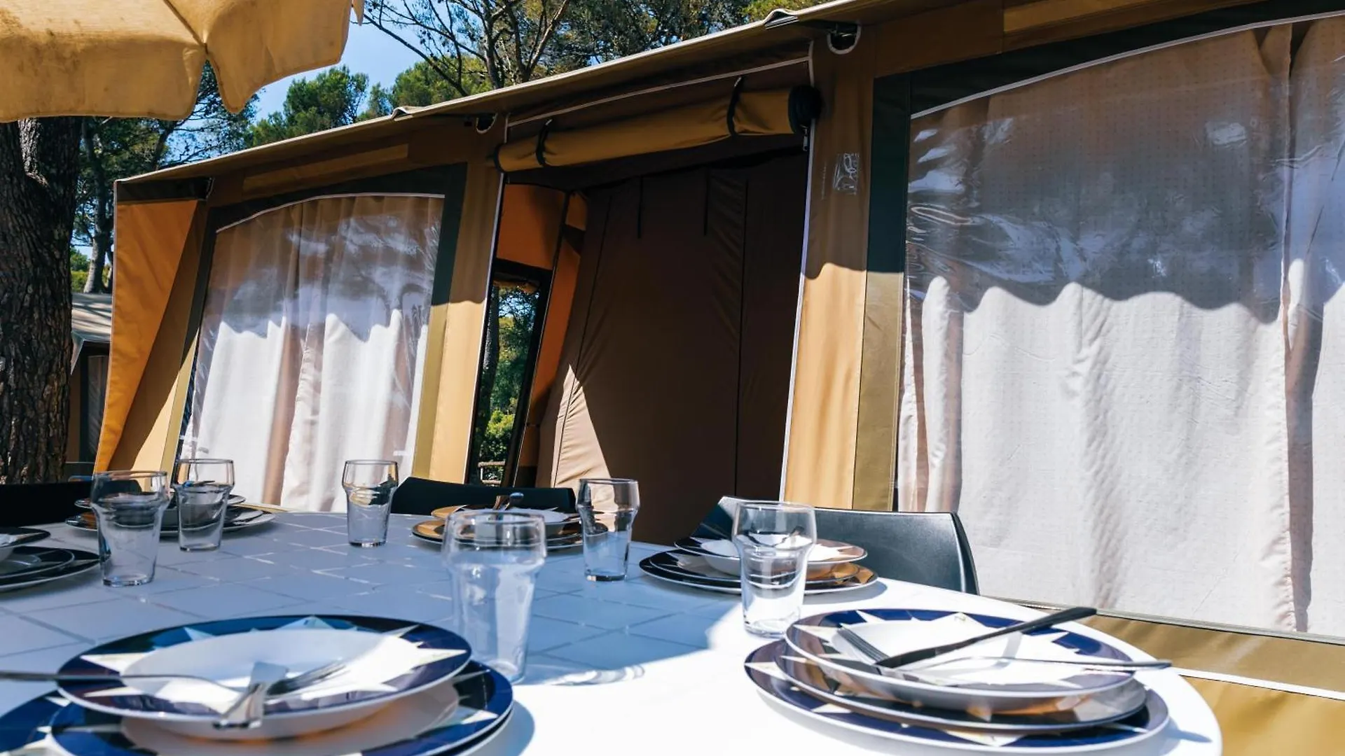 Campsite Camping Castell Montgri **** L'Estartit